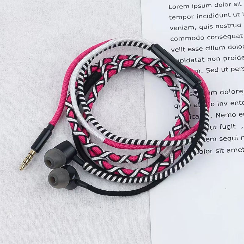 سماعات أذن سلكية مضفرة بمقبس 3 - مراجعة Audiophile Headphone Wired وسعره